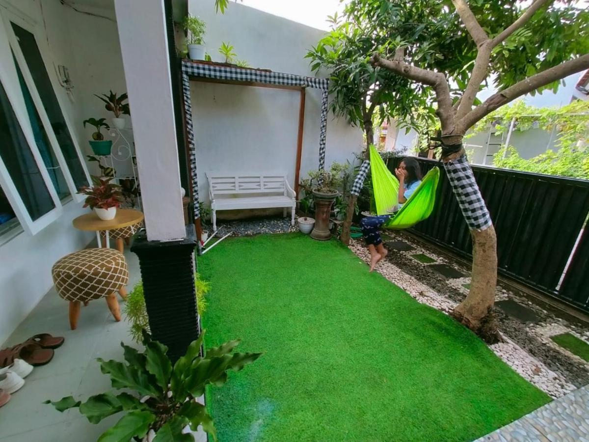 Shifana Homestay Syariah Yogyakarta Eksteriør bilde